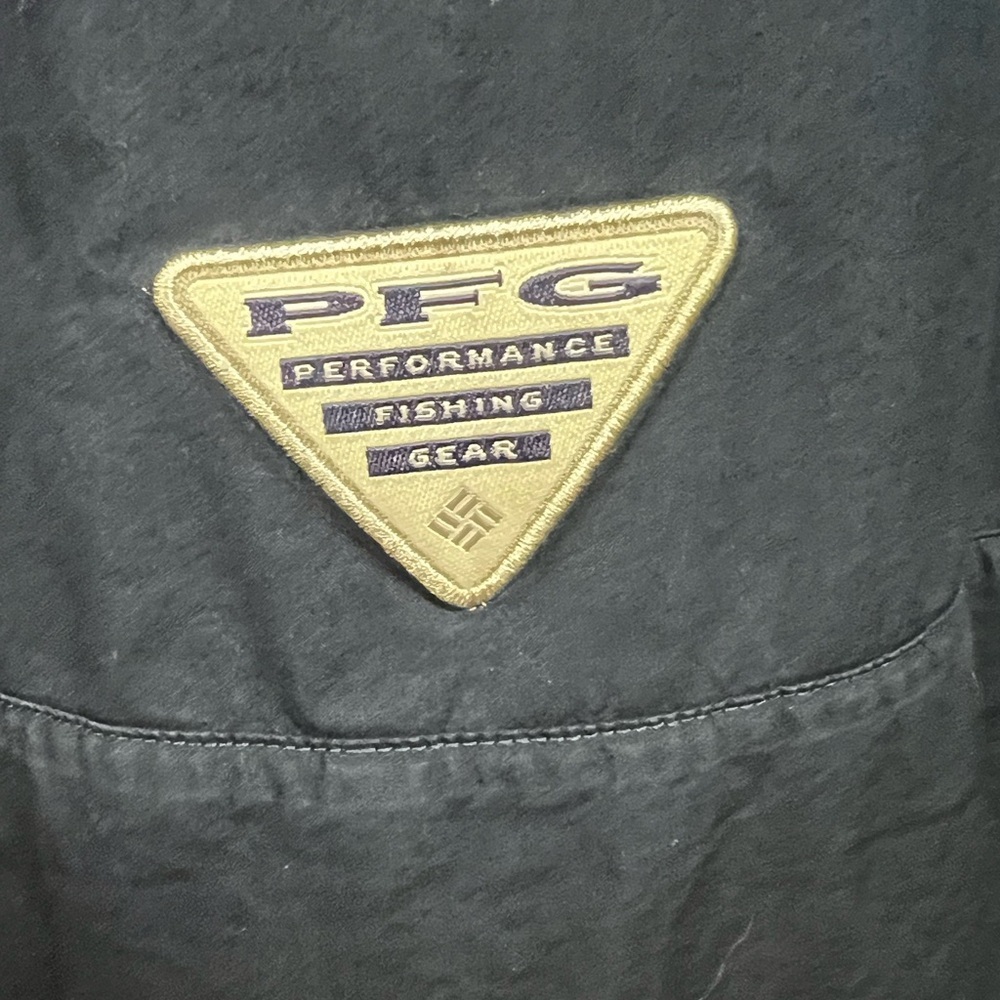 COLUMBIA PFG short sleeved men's Medium  vented fishing shirt Navy Blue - Picture 3 of 6